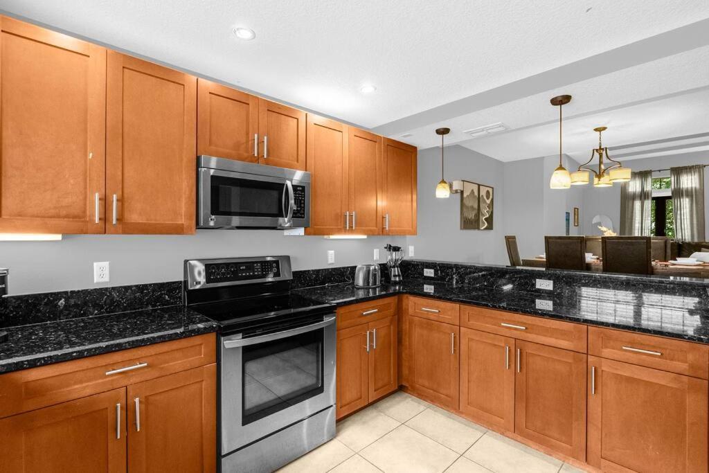 Charming 4Br Family Townhouse Inside Disney Resort Area ออร์ลันโด ภายนอก รูปภาพ