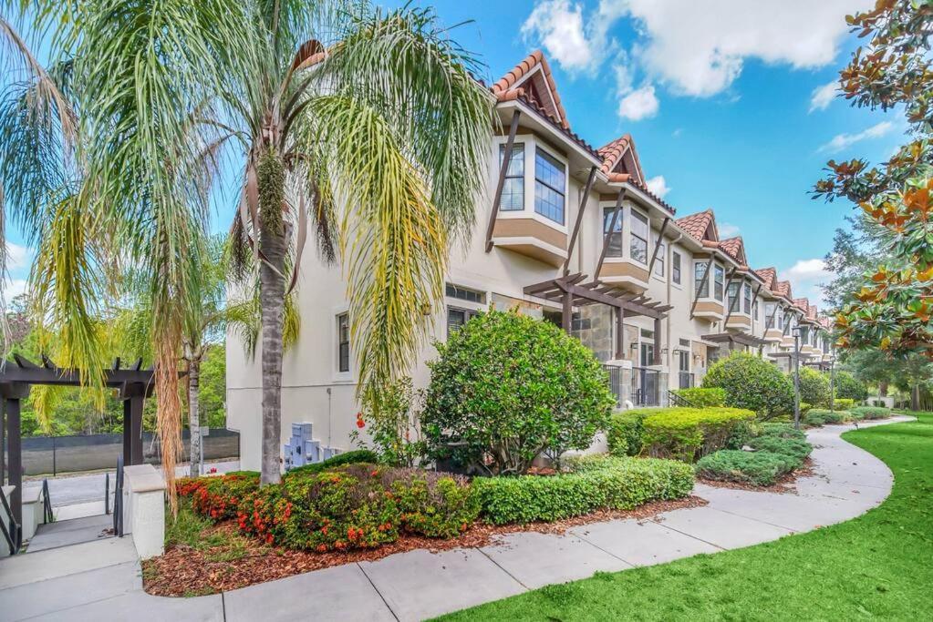 Charming 4Br Family Townhouse Inside Disney Resort Area ออร์ลันโด ภายนอก รูปภาพ