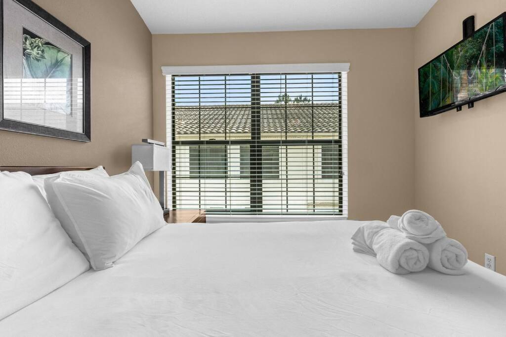 Charming 4Br Family Townhouse Inside Disney Resort Area ออร์ลันโด ภายนอก รูปภาพ